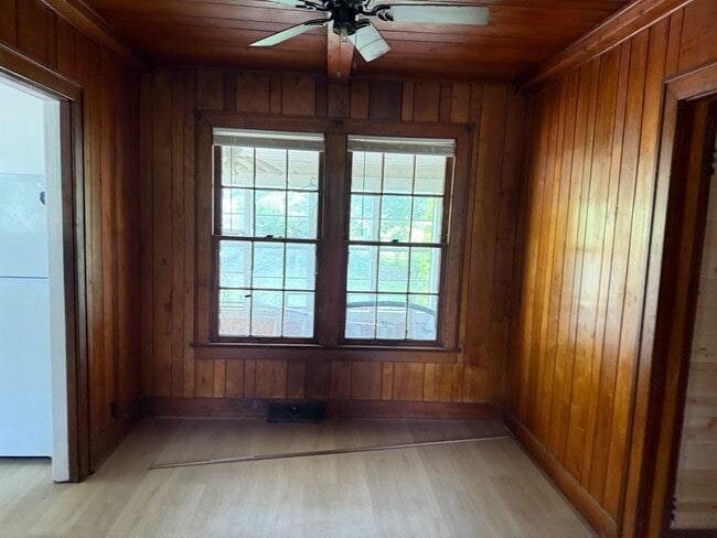 Photo - 1117 W Semmes Ave