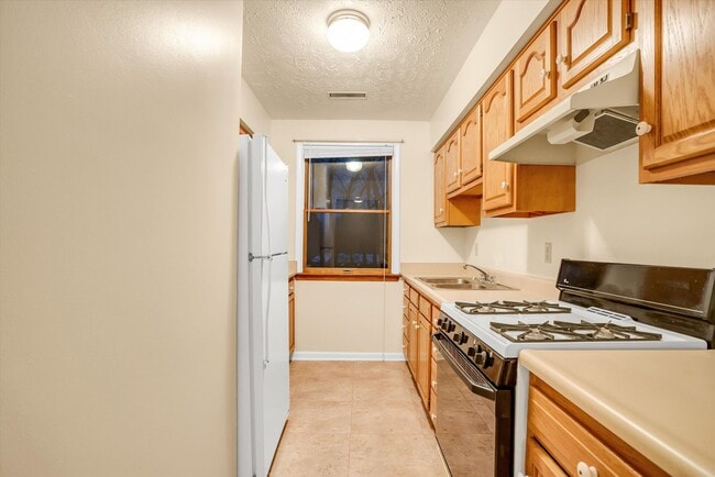 Photo - Blackhawk Commons Apartments