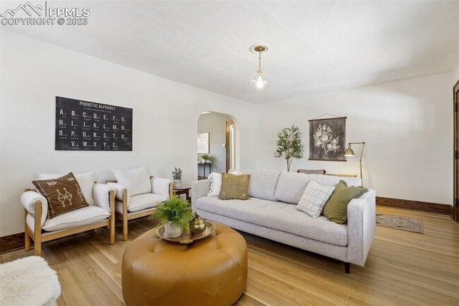 Photo - Updated Craftsman, minutes to downtown - 4 bedroom, 2 bath, alley parking + garage