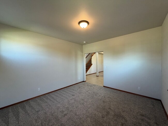 Photo - Spacious 4 bed, 2.5 ba + 2 Bonus Rooms!