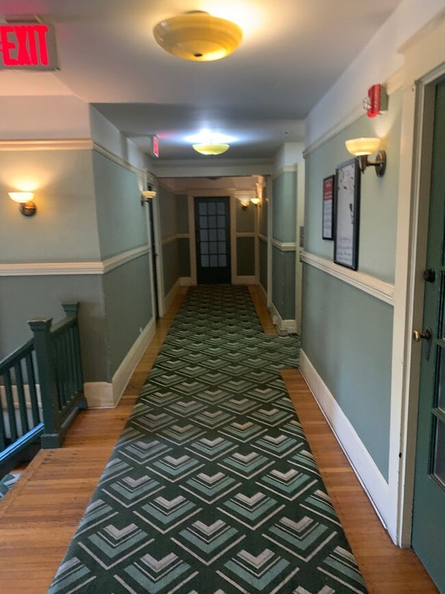 Photo - Historic Charm in the Heart of NW Portland | Studio with In-Unit W/D! Unit 102