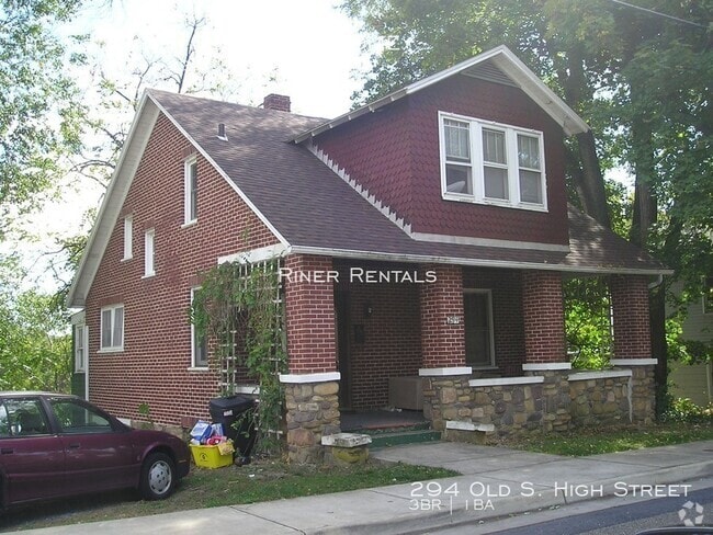 Building Photo - 294 Old S High St Rental