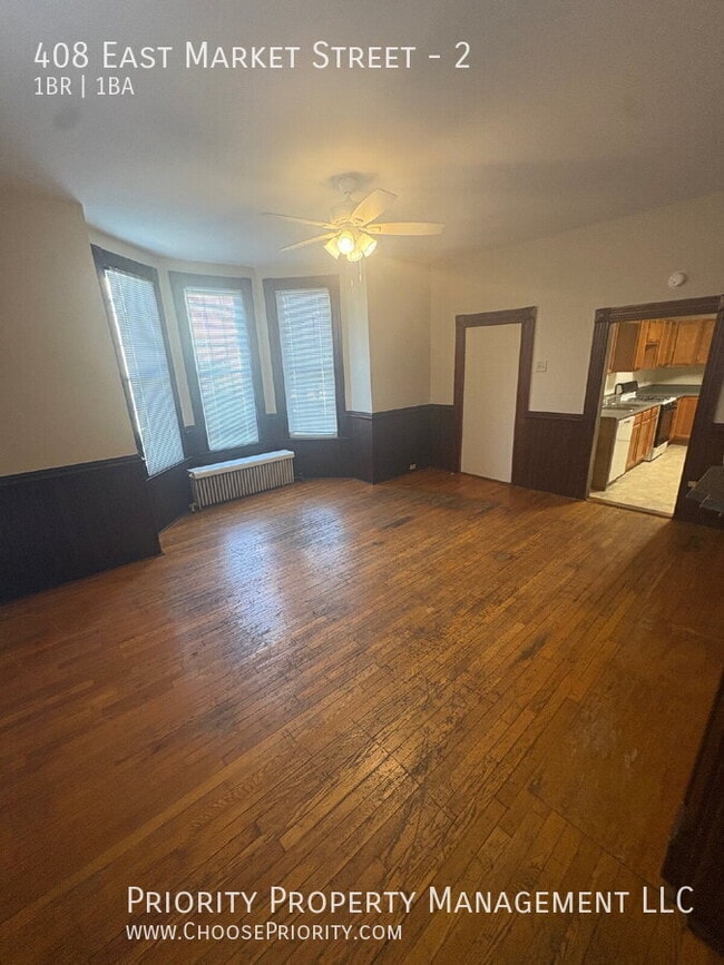 Photo - 408 E Market St Unidad 2