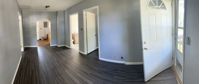 Photo - 1205 W 18th St