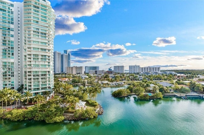 Building Photo - 330 Sunny Isles Blvd Unit 5-708