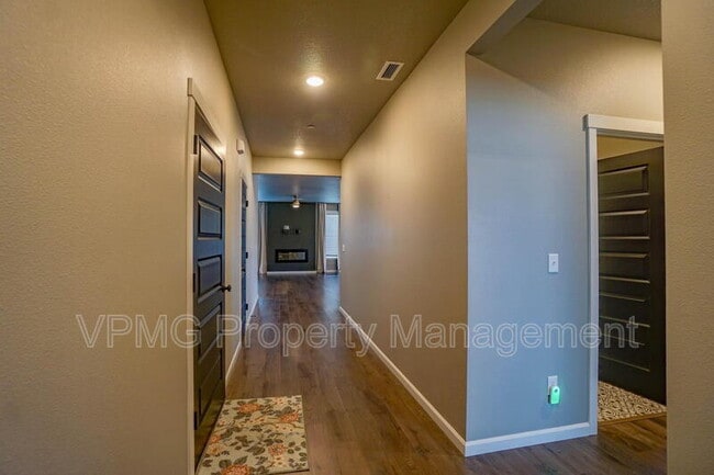 Photo - 604 NW 25th Wy