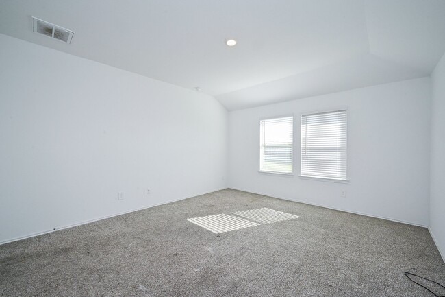 Building Photo - 2342 Spruce Clf Ln