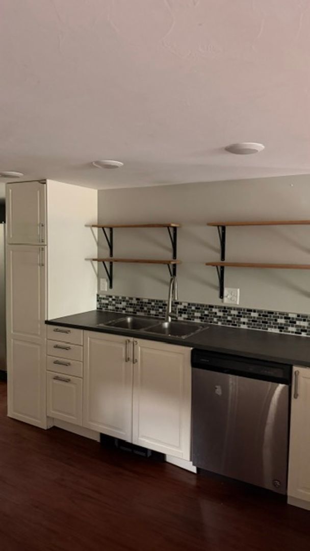 Photo - 316 E Peach St Unit 316 E Peach 1