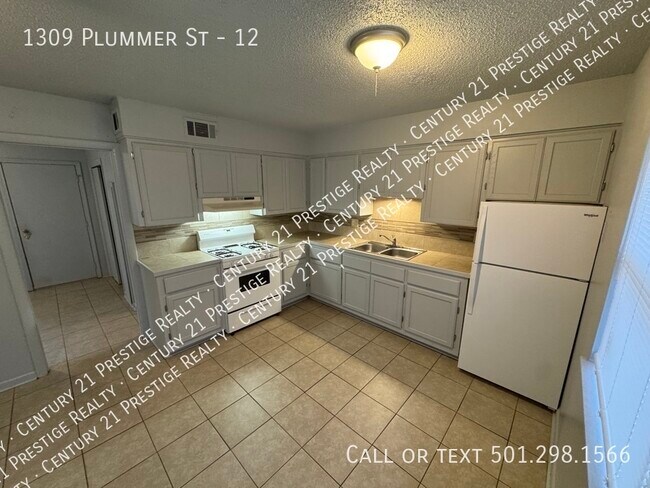 Photo - 1309 Plummer St Unidad 12