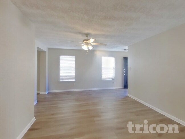 Photo - 21135 Wickton Ln