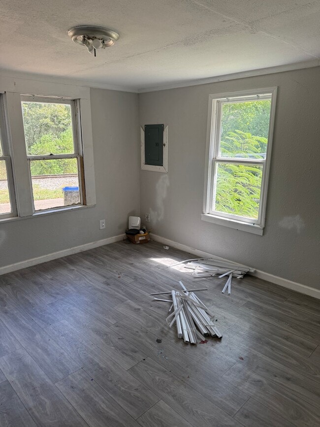 Photo - 1604 Harris St