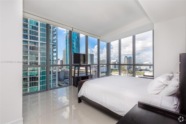 Building Photo - 1100 Biscayne Blvd Unit 1906 Rental