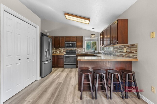 Photo - Beautiful 4 Bedroom Single Family Home For...