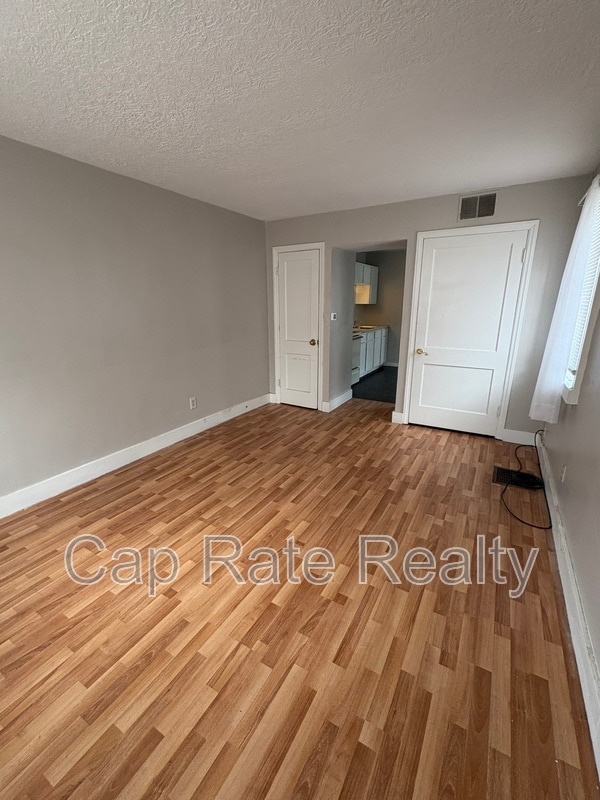 Photo - 1042 Loretta Ave