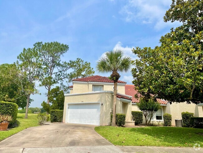 Building Photo - WEDGEFIELD GOLF COURSE VILLA Rental