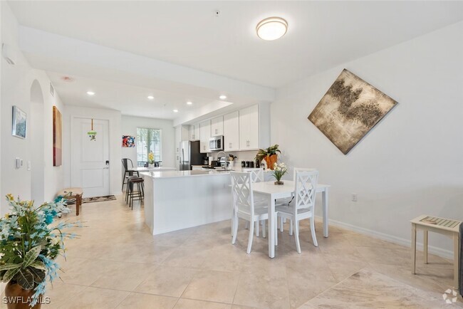 Building Photo - 5835 Double Eagle Cir Unit 4724 Rental