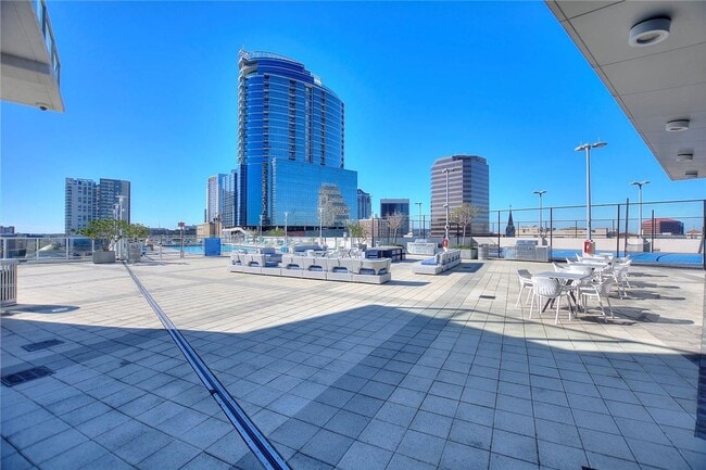 Photo - 150 E Robinson St