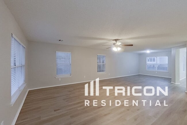 Photo - 2208 Capstan Dr