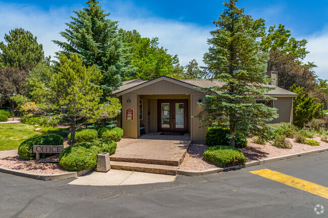 Building Photo - Country Club Terrace Apartments