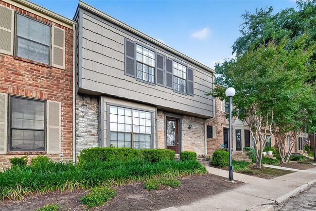Photo - 7505 Memorial Woods Dr Unit 24
