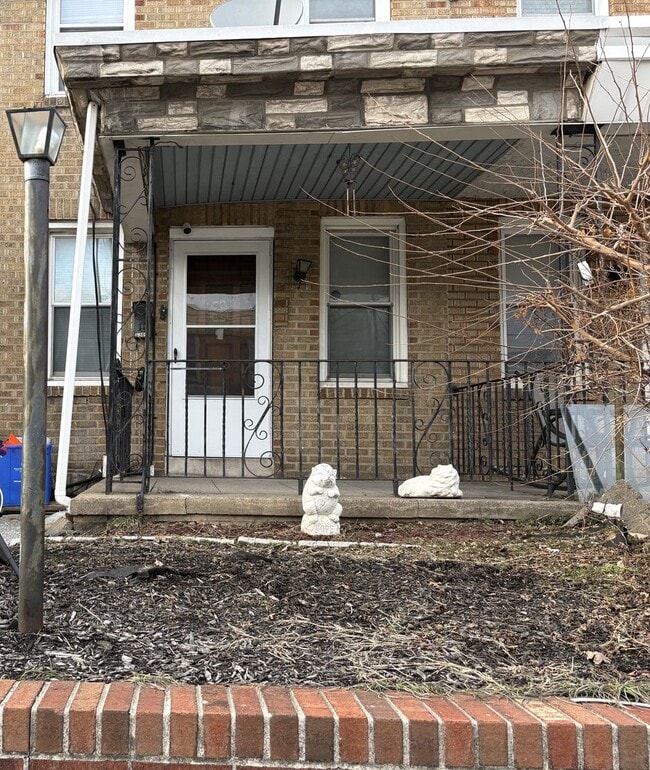 Building Photo - 6380 Marsden St