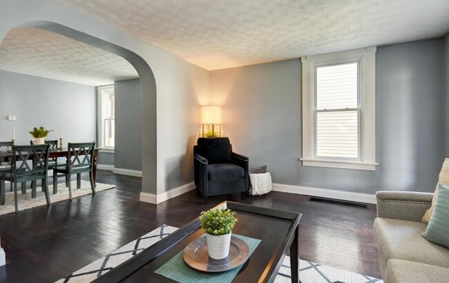 Photo - 1515 Hawthorne Ave