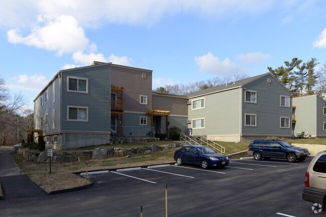 Photo - Middlebury Arms Apartments