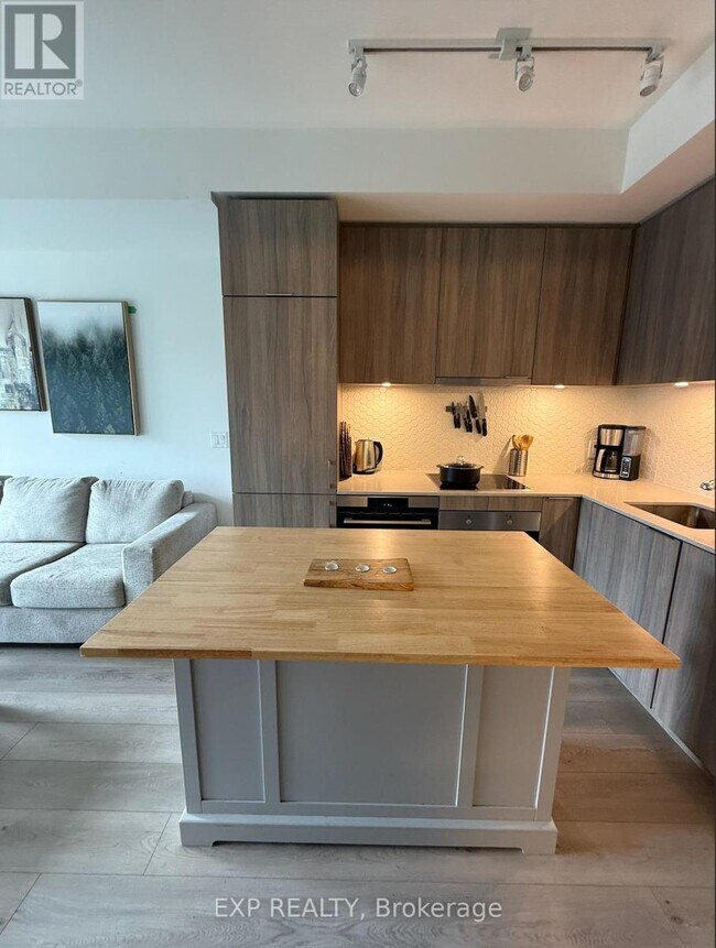 Photo - 158 Front St E Unité 319