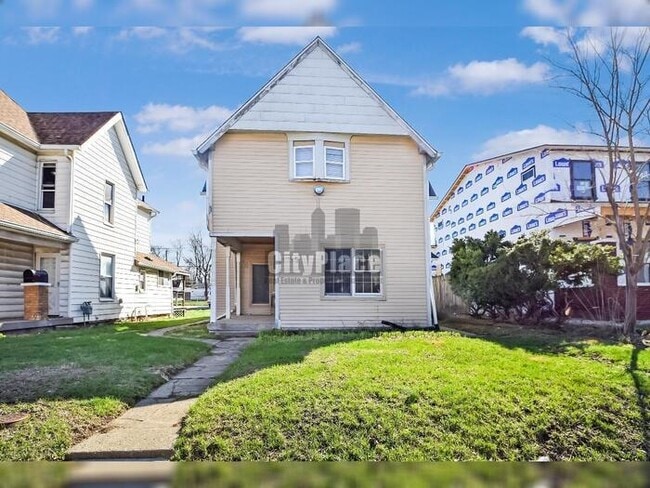 Building Photo - 1755 W Morris St