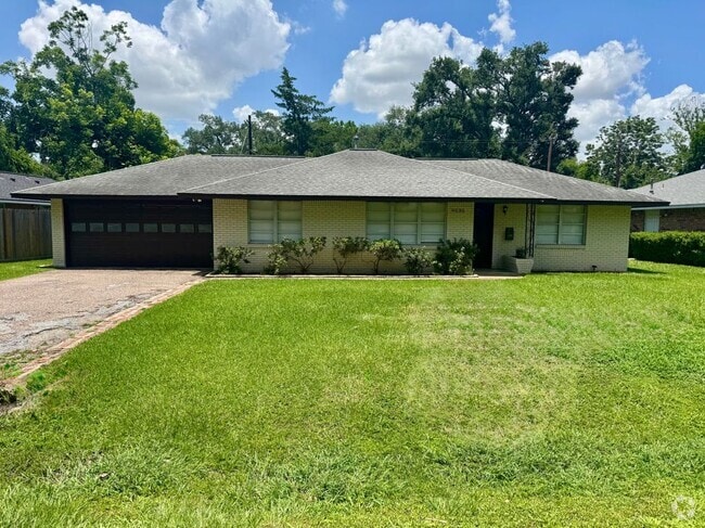Building Photo - 9030 Colleen Rd Rental