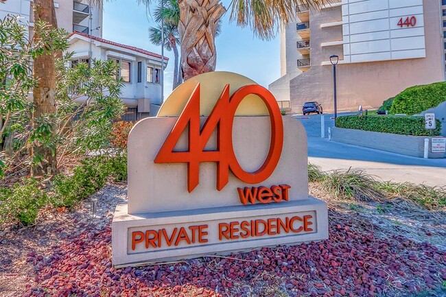 Photo - 450 S Gulfview Blvd Condominio Unidad 708