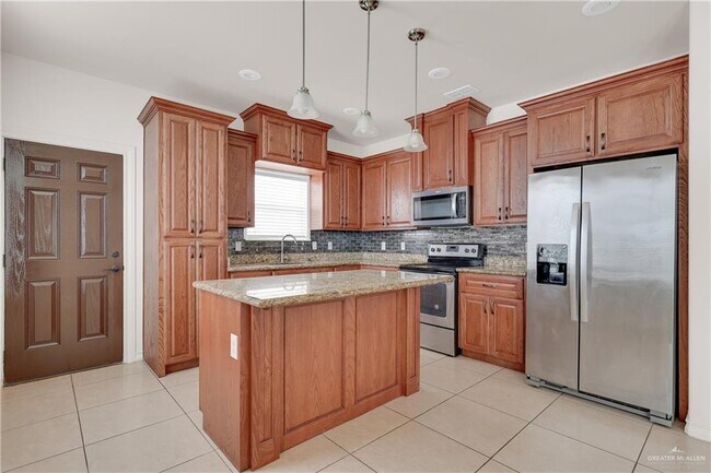 14 Sabercat Ave Unit 3