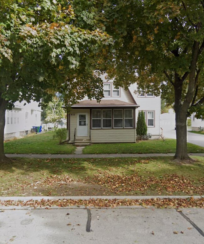 Building Photo - 822 Kellogg St Rental