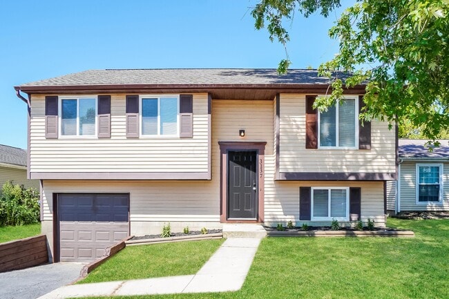 Photo - 3137 Dewbourne Dr Casa