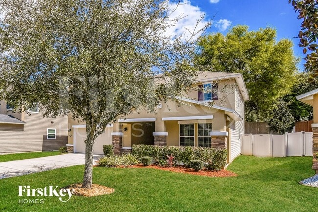 Photo - 342 Auburn Oaks Rd E