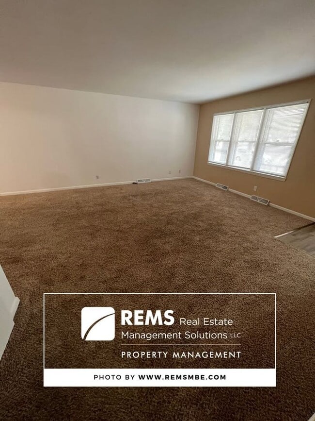 114 6th Ave Unit 3- Lower