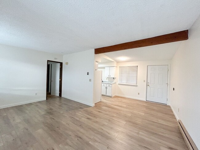 Building Photo - 1814 Unit 1814