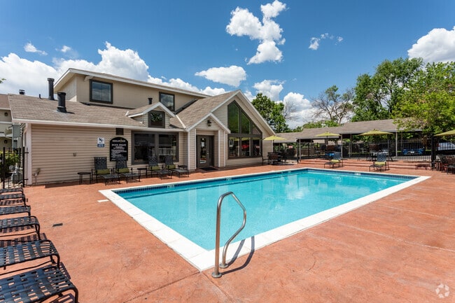 Pool - The Goose Apartments