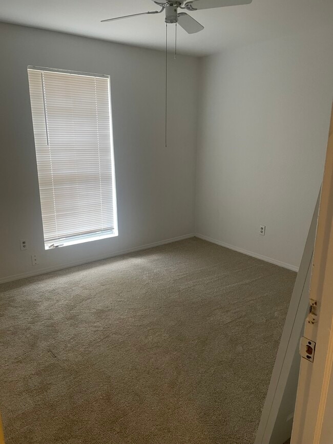 Photo - 3718 Shoal Creek Cir