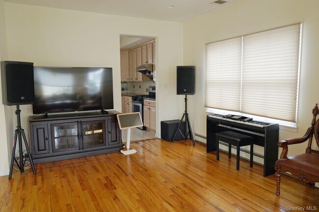 111 Fulton Ave