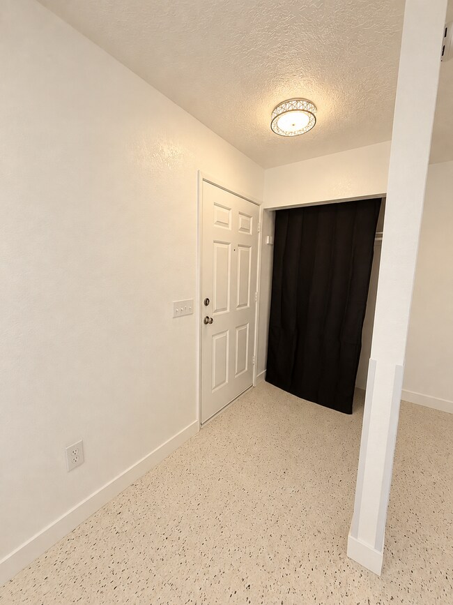 71810 El Paseo Dr