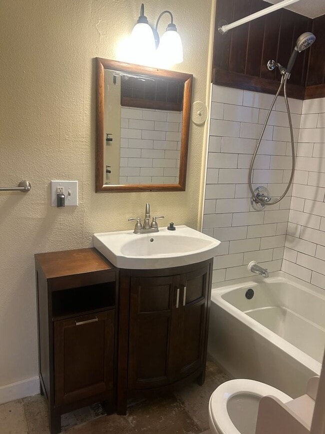 Photo - 412 8th St Unidad 1