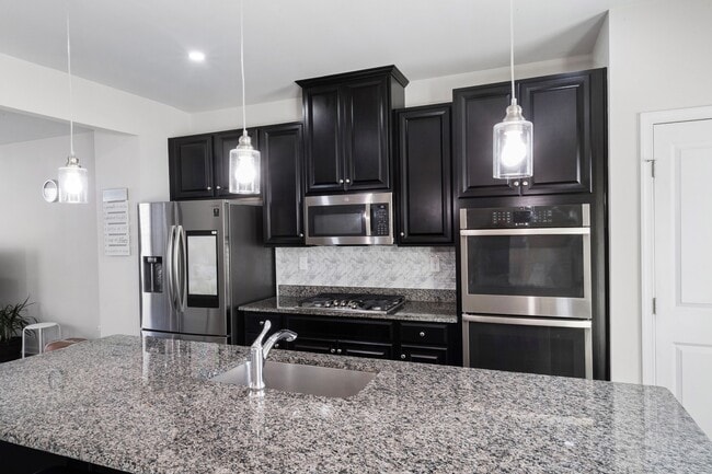 Photo - 16 Sedicavage Way