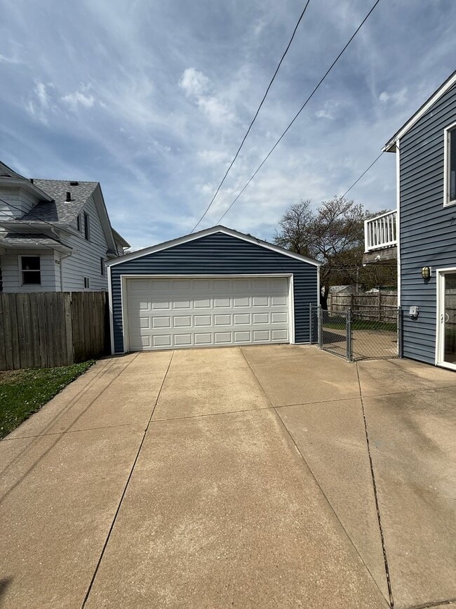 Photo - For Rent: Spacious 4-Bedroom Home in Moline, IL – $1,750/month