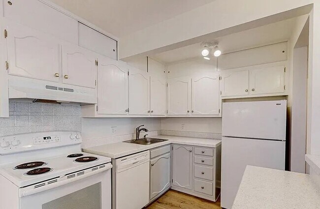 Photo - Limited-Time Offer: $400 Off First Month in Prime Fort Collins Location