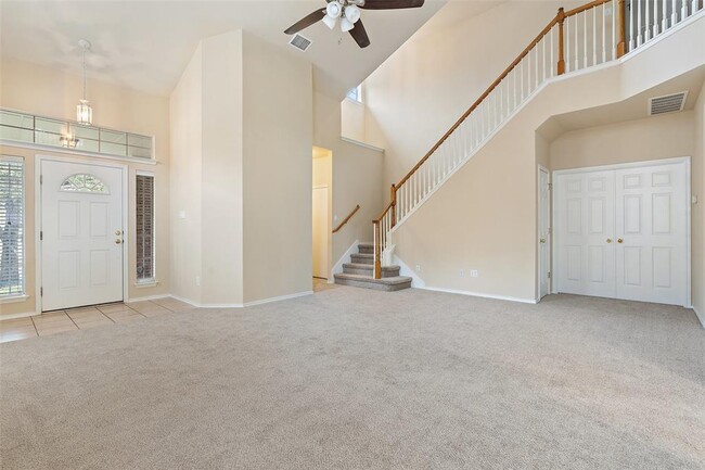 Photo - 10905 Pratt Ln