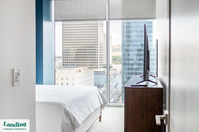 Photo - 151 S State St Unidad 1710.1410738