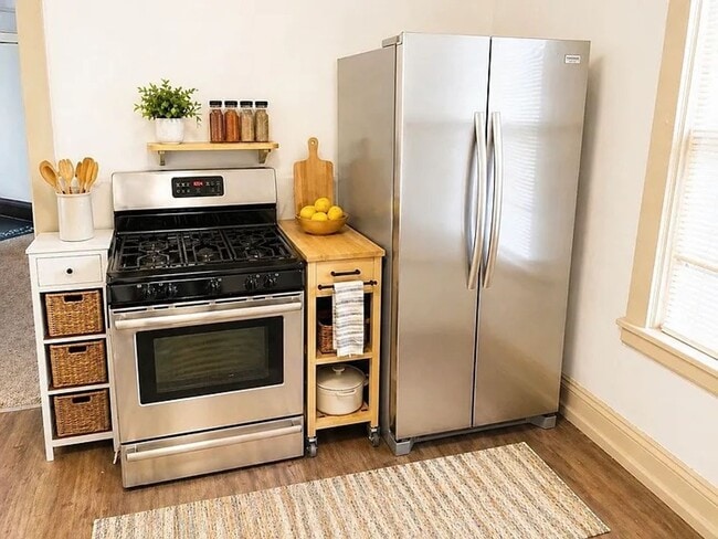 Photo - Beautiful 4-Bedroom Unit in St. Paul - Available Now! Unit 1