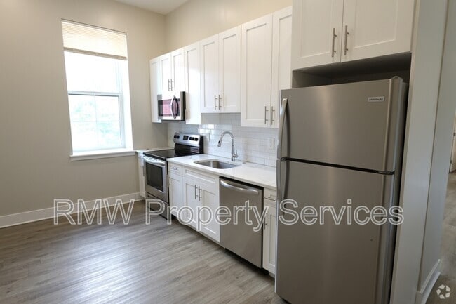 Building Photo - 4000 W Girard Ave Rental