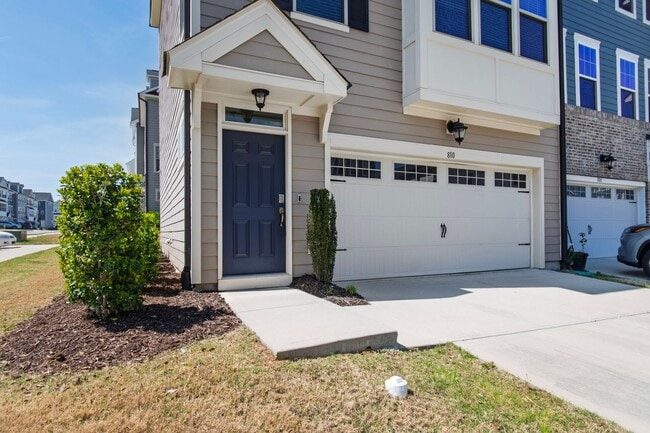 Photo - Beautiful 4BR End-Unit Townhome in Prime Apex Location!